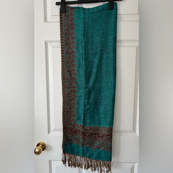 pashmina Accessories - Bundle of Pashminas